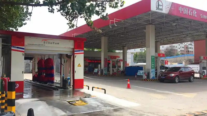 https://www.zhongyuecarwash.com/application-of-automatic-car-wash-machine-at-gas-station/