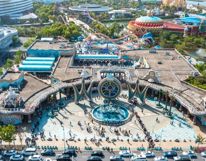 https://www.zhongyuecarwash.com/car-washing-machine-is-used-in-entertainment-venues/
